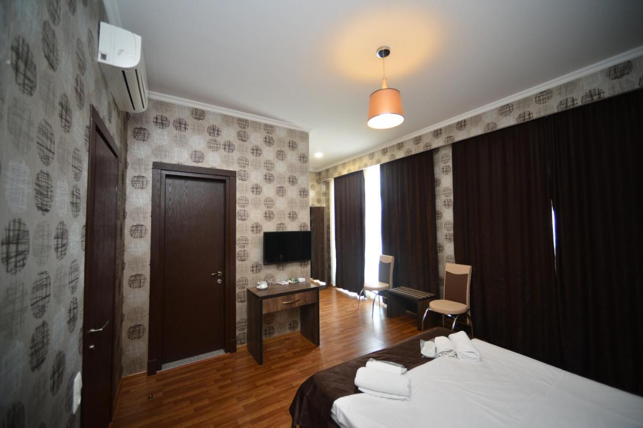 Green Hotel Batumi Exterior photo