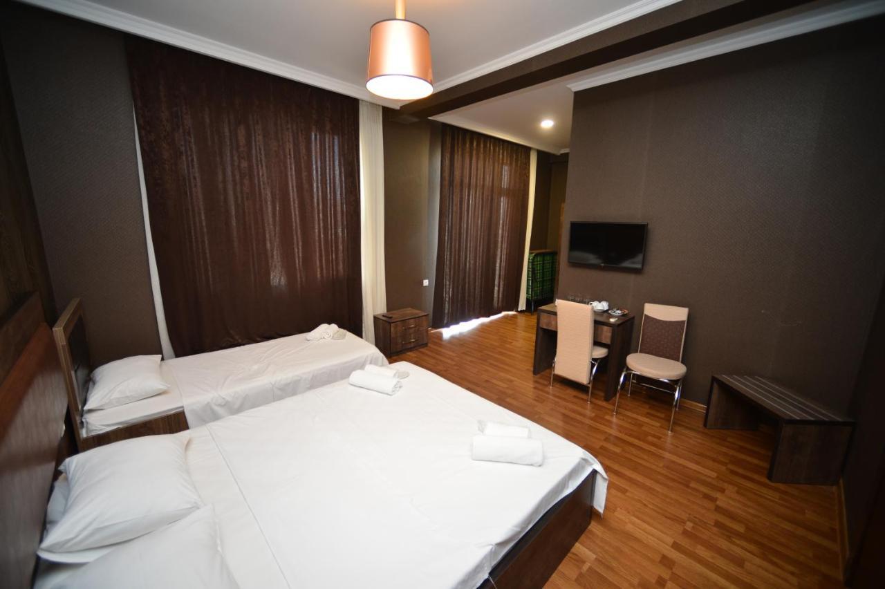 Green Hotel Batumi Exterior photo