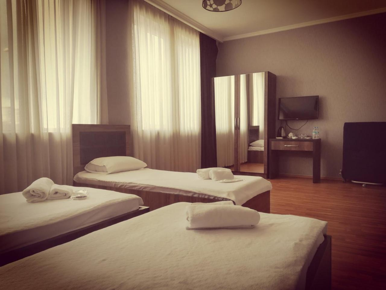 Green Hotel Batumi Exterior photo